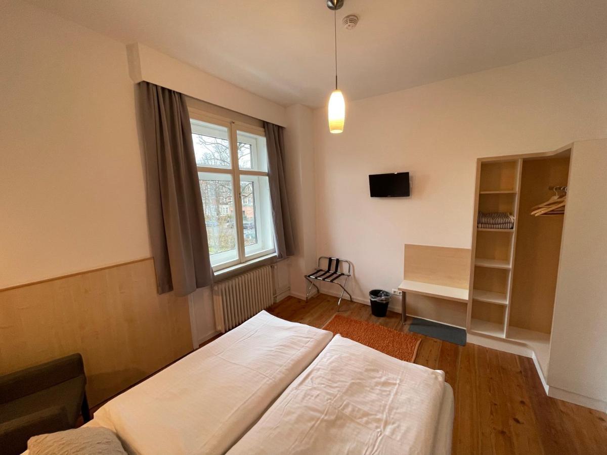Aparthotel Stadtpark Любек Экстерьер фото